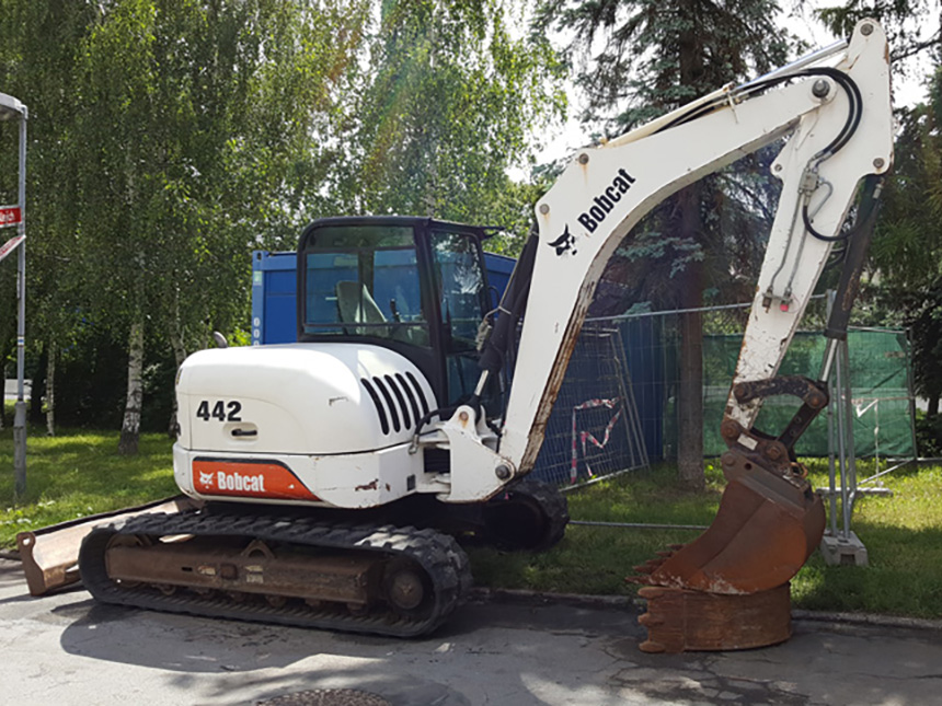 Bobcat 442